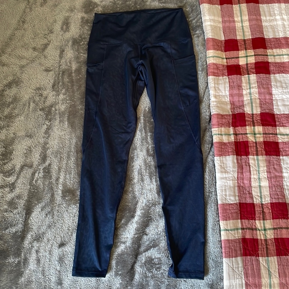 Blue leggings